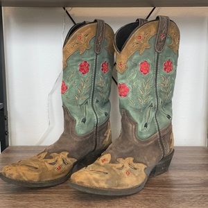 8.5 Laredo boots